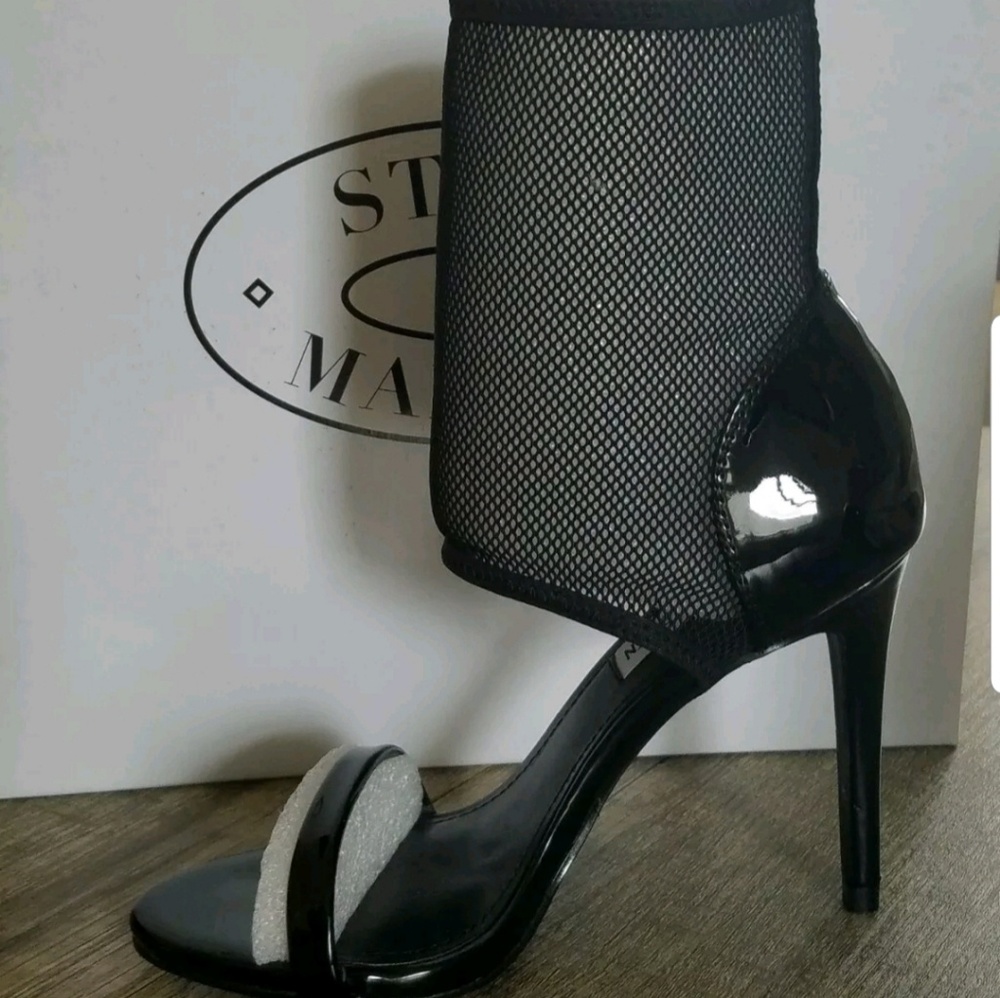 Heels - Picture 4 of 5